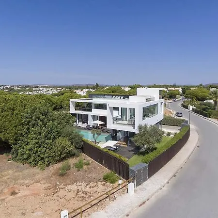 Sleeps 8 Pool Air Con T480141 Villa *